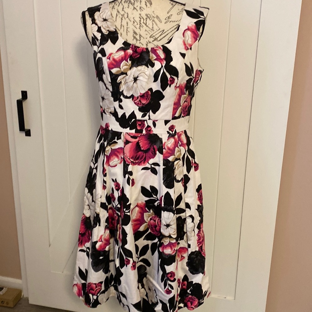 White House Black Market Floral Dress